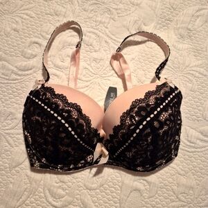 Adore Me women's size 30DD pink with black lace overlay underwire NEW